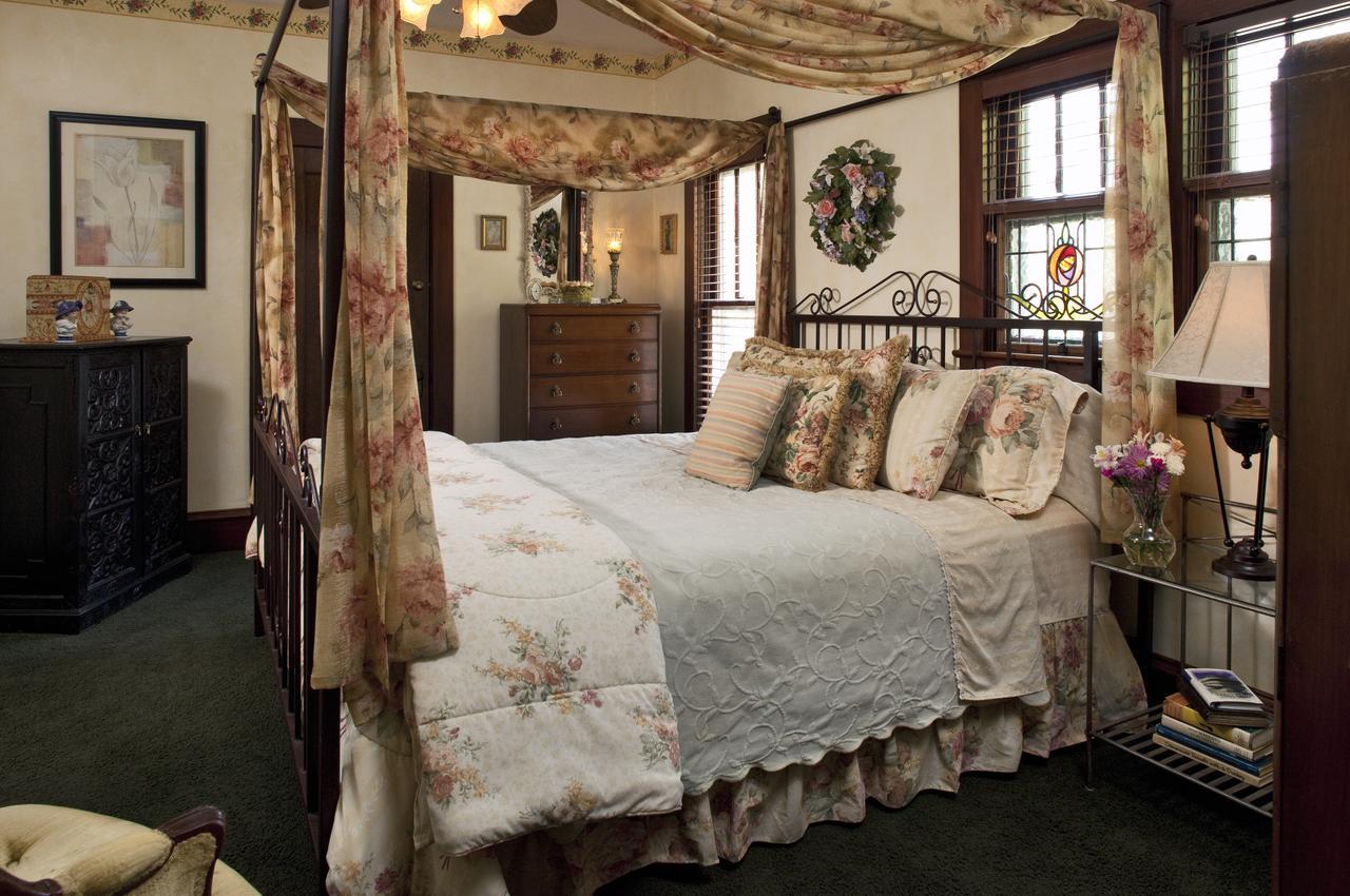 Cliff Cottage Inn Eureka Springs Extérieur photo