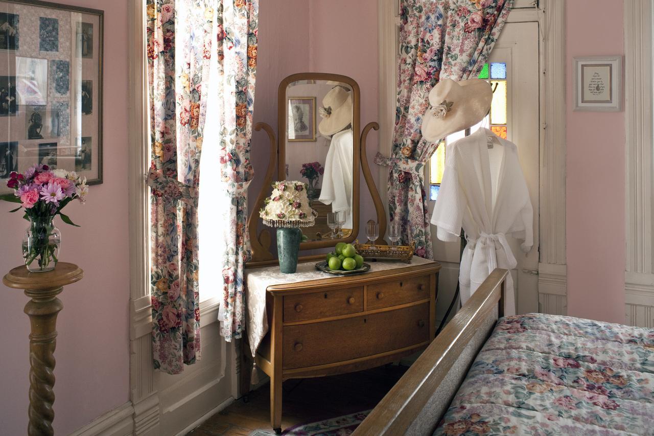 Cliff Cottage Inn Eureka Springs Extérieur photo