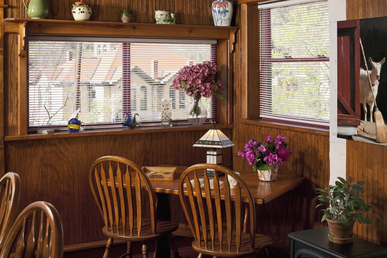 Cliff Cottage Inn Eureka Springs Extérieur photo